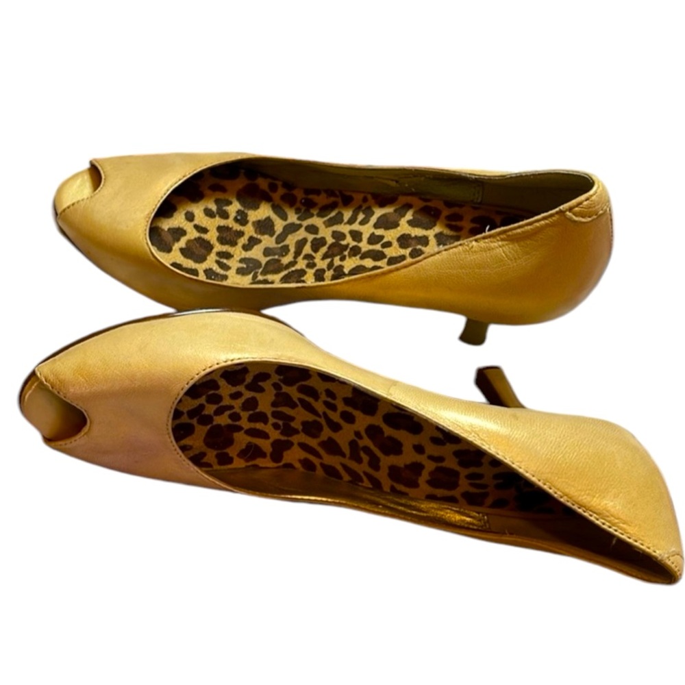 Liz Claiborne Darcie Style Leather Peep Toe Slip on Heels Size 8